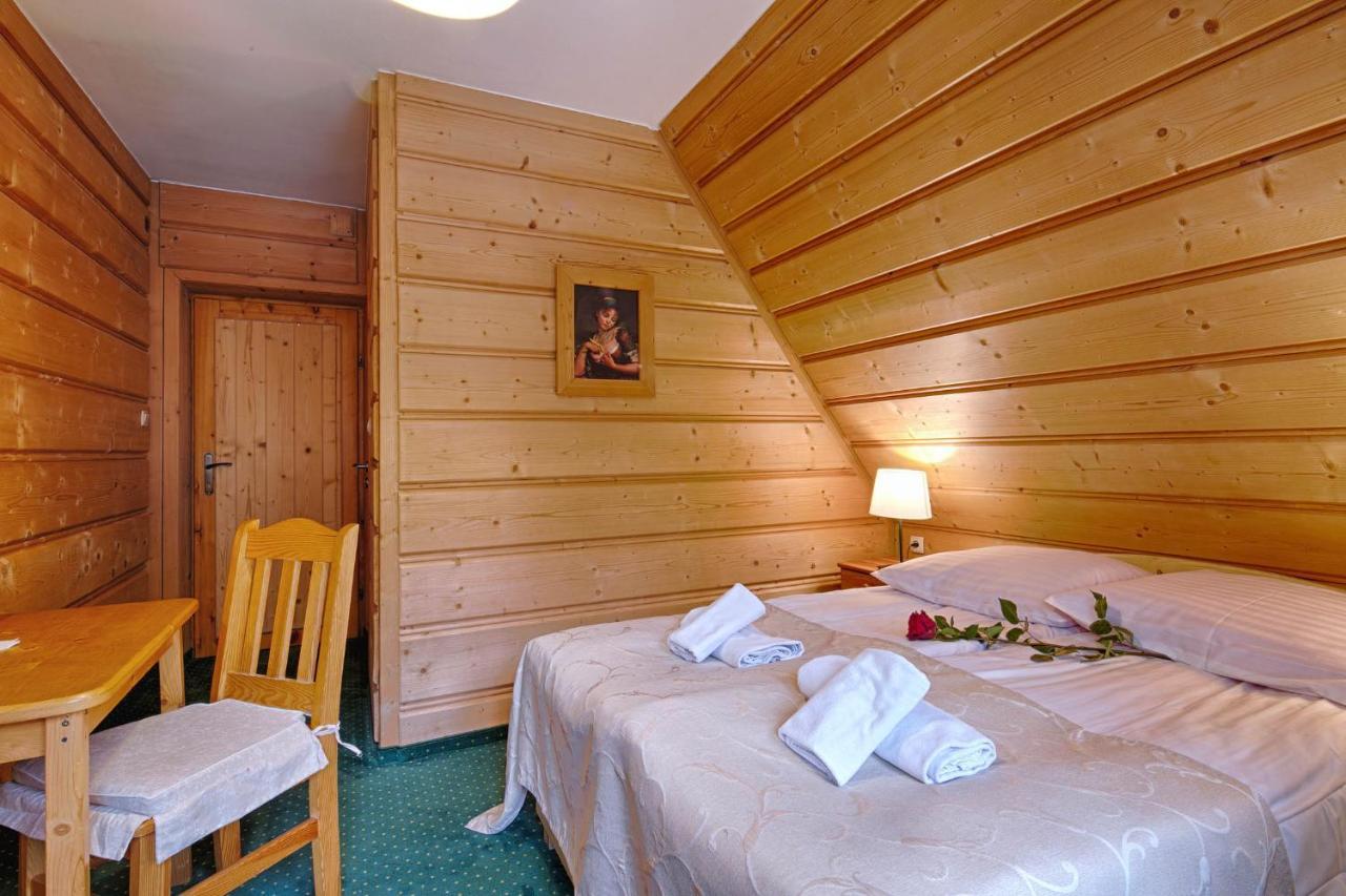 Goralski Gosciniec & Spa Poronin Bagian luar foto