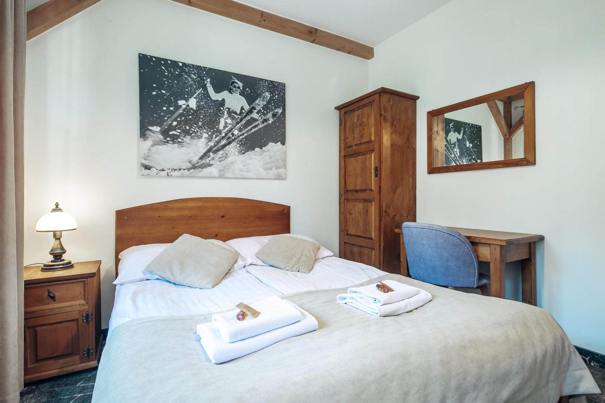 Goralski Gosciniec & Spa Poronin Bagian luar foto